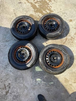 Neumáticos Pirelli 195/65R15