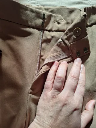 Pantalón color camel