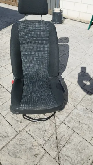 Asientos primera fila Mercedes Vito