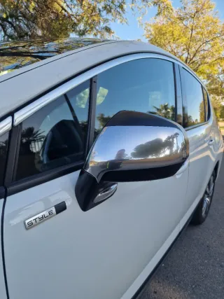 PEUGEOT 3008 STYLE 1.6 HDI