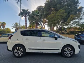 PEUGEOT 3008 STYLE 1.6 HDI