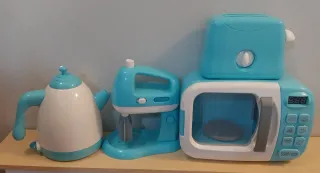Juguetes: Tostadora, Amasadora, Microondas, Tetera