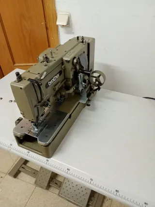Máquina de coser Brother Hojaldora