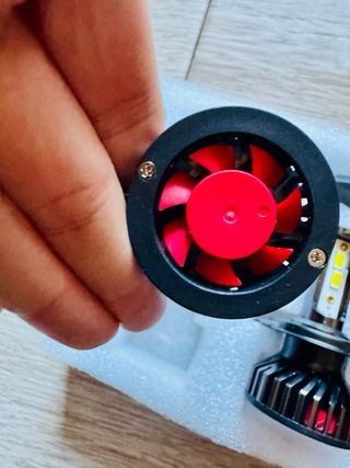 NUEVO! Pack 2 Luces LED coche/moto H4 6000k nuevos