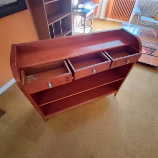 Mueble de madera para salón