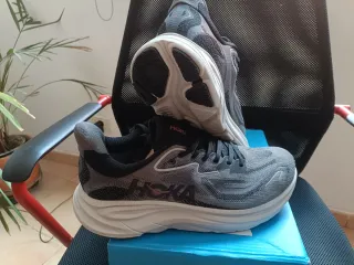 Zapatillas Hoka Talla 44 Nuevas. Solo Gran Canaria