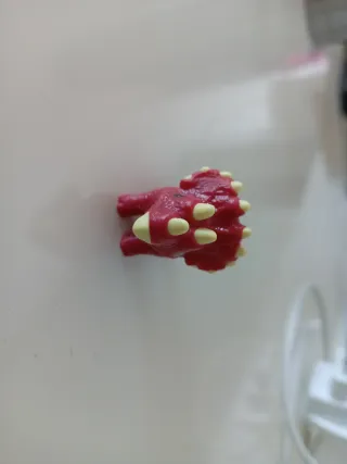 4 Dinosauri Kinder Sorpresa