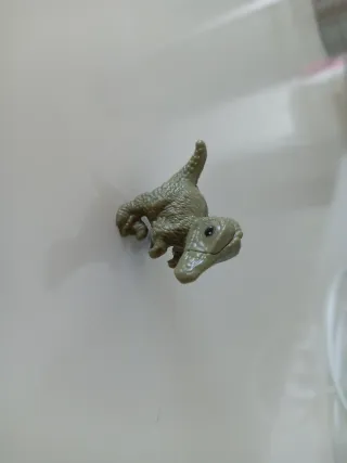 4 Dinosauri Kinder Sorpresa