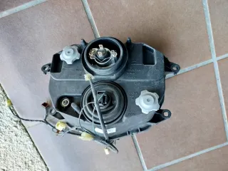 Faro Honda Foresight