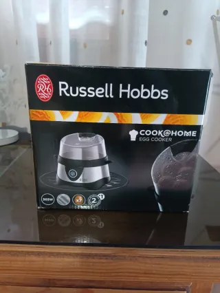 Huevera Russell Hobbs para cocer y escaldar