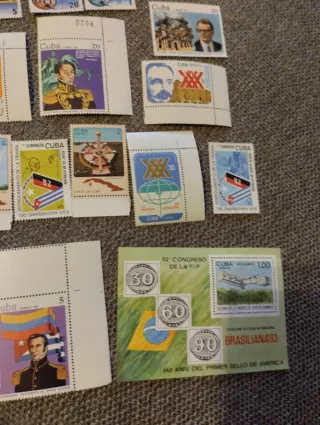 Francobolli cubani.