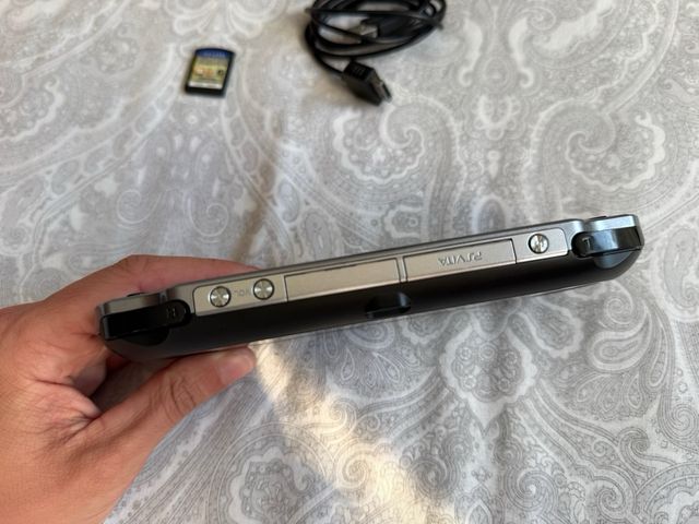 PS Vita OLED Negra