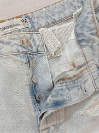 Pantalón vaquero Stradivarius Roto T.38