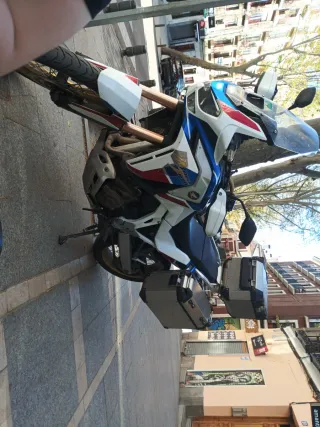 Honda Africa Twin Adventure de temu