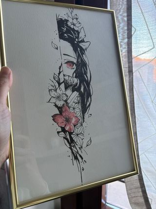 Disegno Nezuko Kamado con cornice dorata