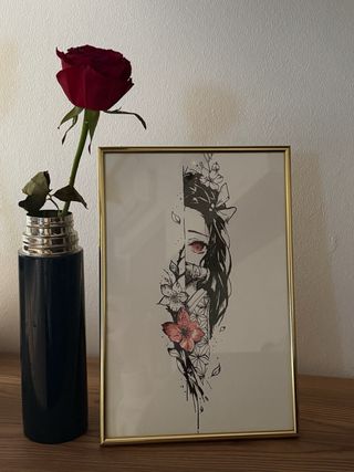 Disegno Nezuko Kamado con cornice dorata