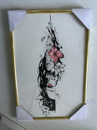 Disegno Nezuko Kamado con cornice dorata