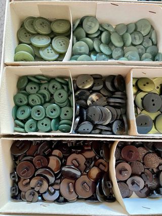 Lotto bottoni vintage verdi e marron nuovi