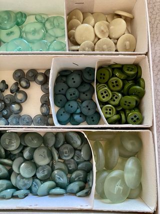 Lotto bottoni vintage verdi e marron nuovi