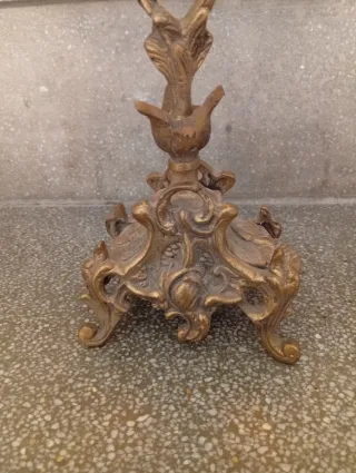 Candelabro in bronzo a 3 bracci del XIX secolo