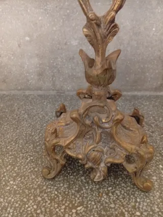 Candelabro in bronzo a 3 bracci del XIX secolo