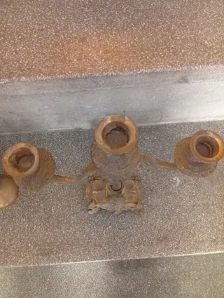 Candelabro in bronzo a 3 bracci del XIX secolo