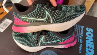 Nike React Flyknit 40.5 Negro/Verde Azulado