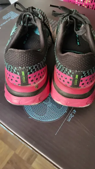 Nike React Flyknit 40.5 Negro/Verde Azulado