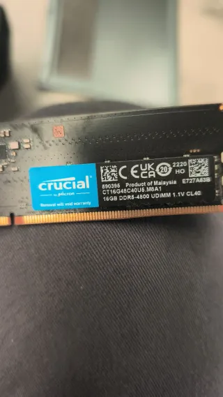 Crucial 16GB DDR5-4800 UDIMM