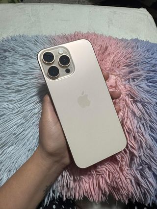 iPhone 16 Pro Max 512 GB Dorado