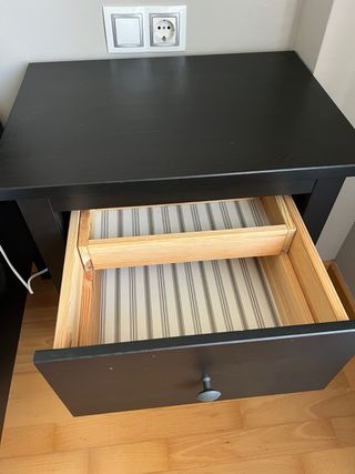 Mesita de noche Ikea Hemnes