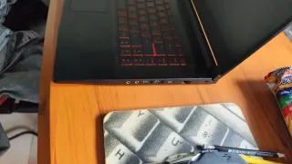 Portátil MSI i7 Negro