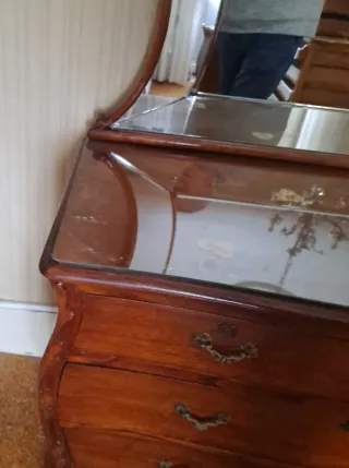 Cómoda castaño con espejo años 50-60