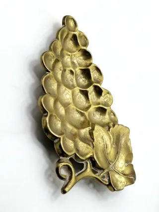 Portaobjetos de bronce racimo de uvas