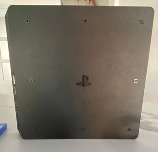 Consola PS4 Slim Negra + Mando + Juegos