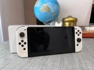 Nintendo Switch OLED + Accesorios
