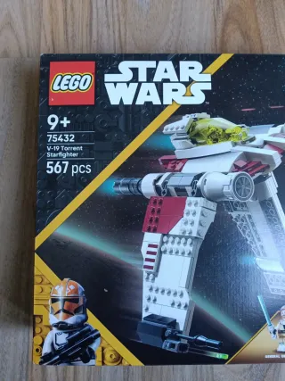 LEGO Star Wars 75432 V-19 Torrent Starfighter