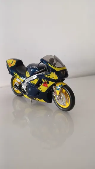 2 Mini Motos Deportivas Kawasaki Colección