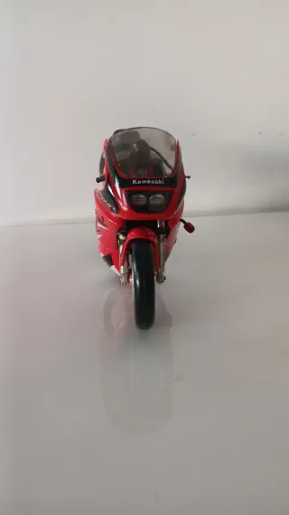 2 Mini Motos Deportivas Kawasaki Colección