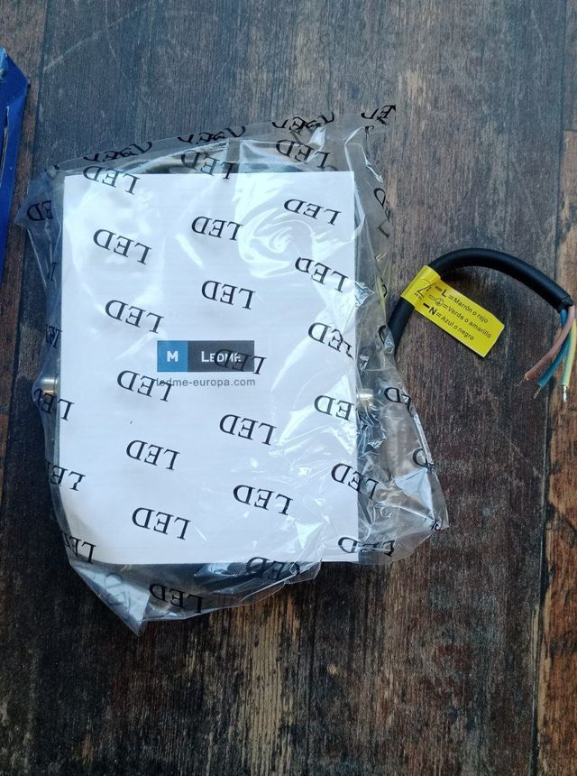 Proyector LED M Ledme Napoli Plus 20W