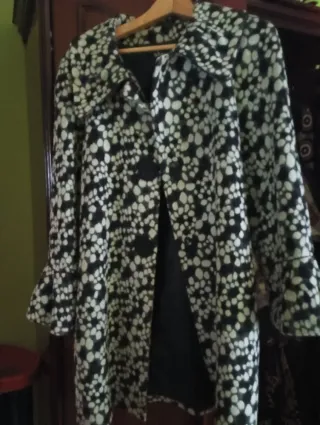 Abrigo estampado mujer