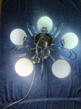 Lámpara vintage Space con 5 opalinas