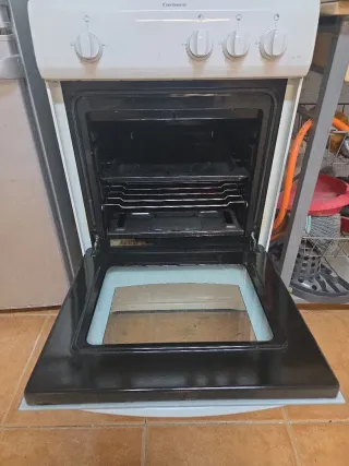 Cocina de gas con horno Corbero