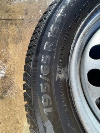 Neumáticos Continental 195/65R15 (4 unidades)