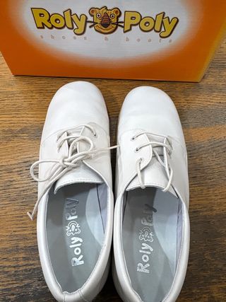 Zapatos de piel Roly para comunión blanco roto