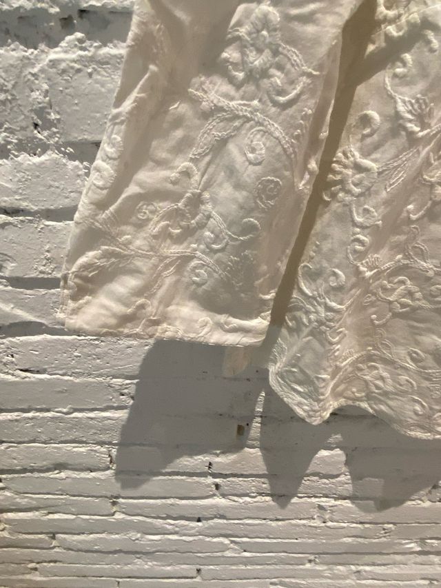 Camisa blanca bordada