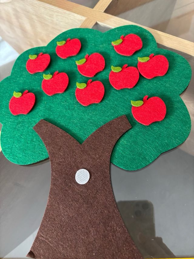 Juego educativo árbol de fieltro para contar