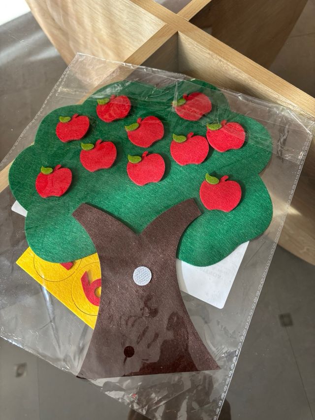 Juego educativo árbol de fieltro para contar