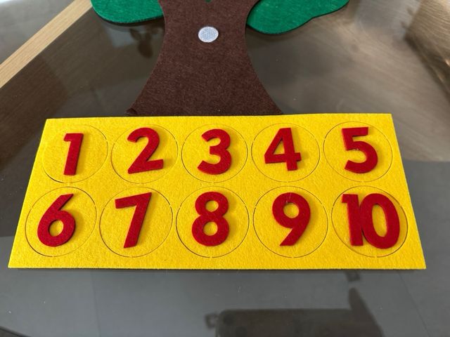 Juego educativo árbol de fieltro para contar