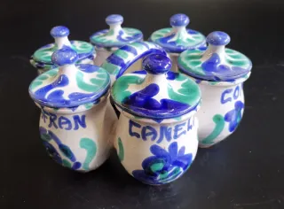 Bonito espaciero antiguo de ceramica granadina